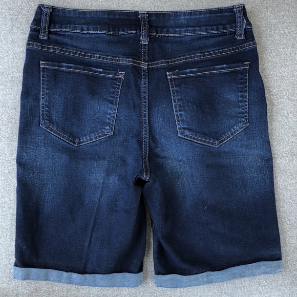 NWOT! - TIME and TRU Mid-Rise Denim Jean Shorts w/Stretch - Picture 4 of 4
